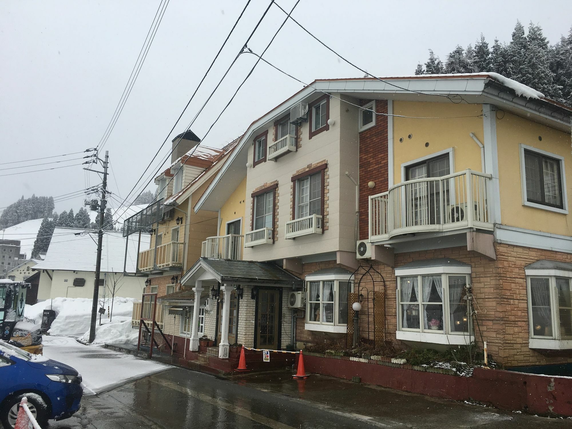 Ishiuchi Pension Bruges Minamiuonuma Экстерьер фото